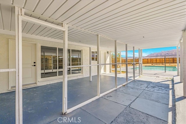 73461 El Paseo Drive, 29 Palms CA: https://media.crmls.org/medias/64726425-283e-4363-b69e-6e7ce0074aa9.jpg