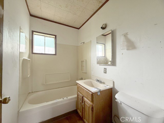 Detail Gallery Image 9 of 33 For 560 1st, Lakeport,  CA 95453 - 3 Beds | 2 Baths