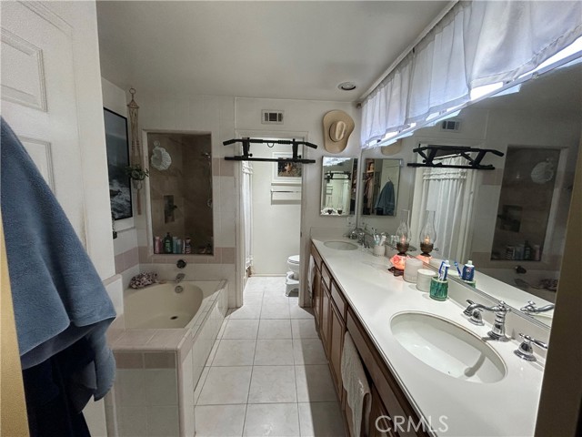 11919 Bubbling Brook Street, Moorpark CA: https://media.crmls.org/medias/647353c9-437b-4e90-8409-a151cf010ea4.jpg
