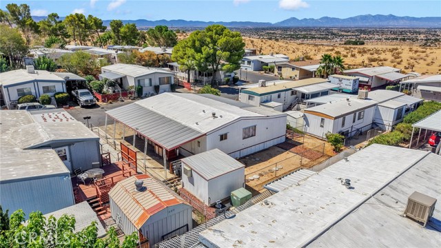 11414 Serra Rd, Apple Valley CA: https://media.crmls.org/medias/64738665-6fcc-4c11-b931-d9718d71c317.jpg