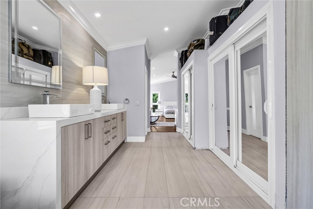 Detail Gallery Image 28 of 53 For 25432 Nottingham Ct, Laguna Hills,  CA 92653 - 5 Beds | 4/1 Baths