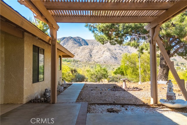 Detail Gallery Image 10 of 73 For 49833 Maccele Rd, Morongo Valley,  CA 92256 - 3 Beds | 2 Baths