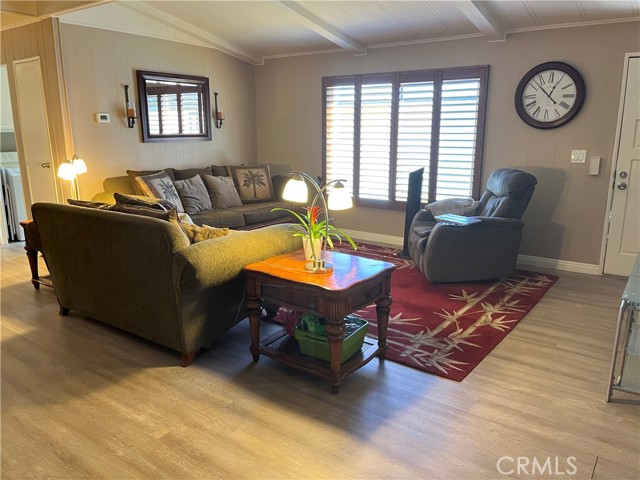 Detail Gallery Image 9 of 16 For 751 Village Lake, Brea,  CA 92821 - 1 Beds | 1 Baths