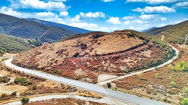 1 Bouquet Canyon Road, Palmdale CA: https://media.crmls.org/medias/647654c7-b634-4e82-9bd2-302b72db06ec.jpg