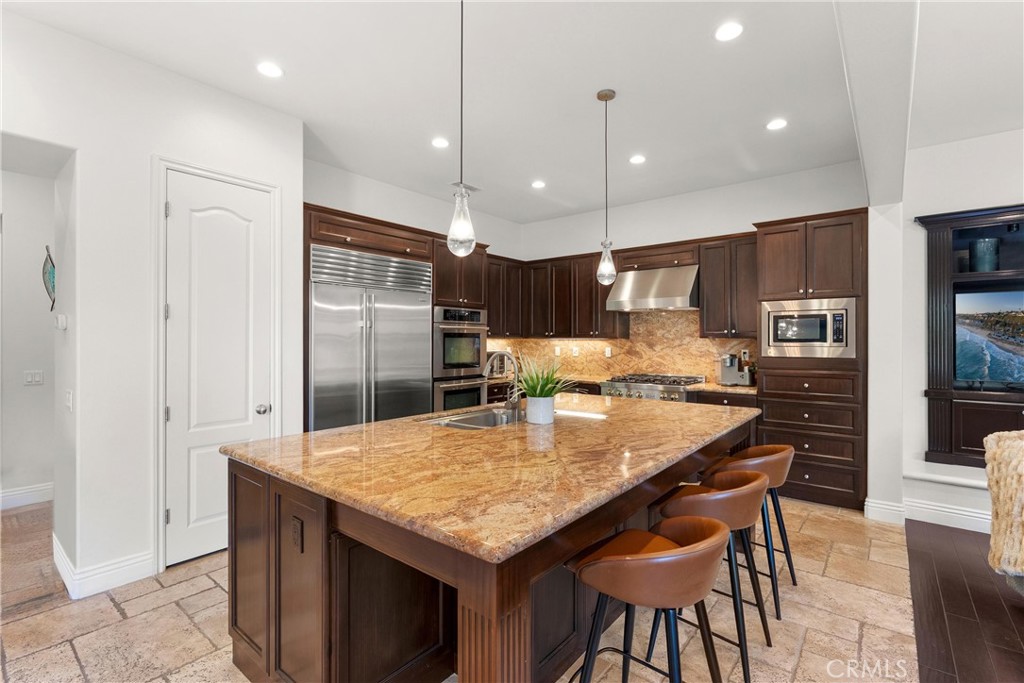 MLS #OC25244940 image #17