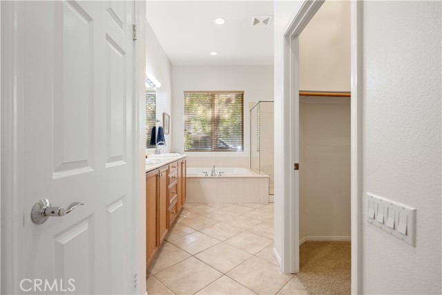 Detail Gallery Image 17 of 26 For 23812 Champer Ct, Valencia,  CA 91354 - 2 Beds | 2 Baths