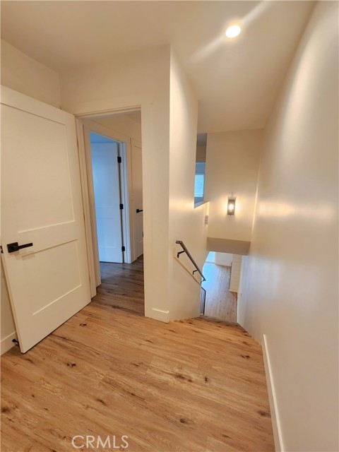 Detail Gallery Image 11 of 28 For 120 S Francisca Ave #16,  Redondo Beach,  CA 90277 - 2 Beds | 2/1 Baths