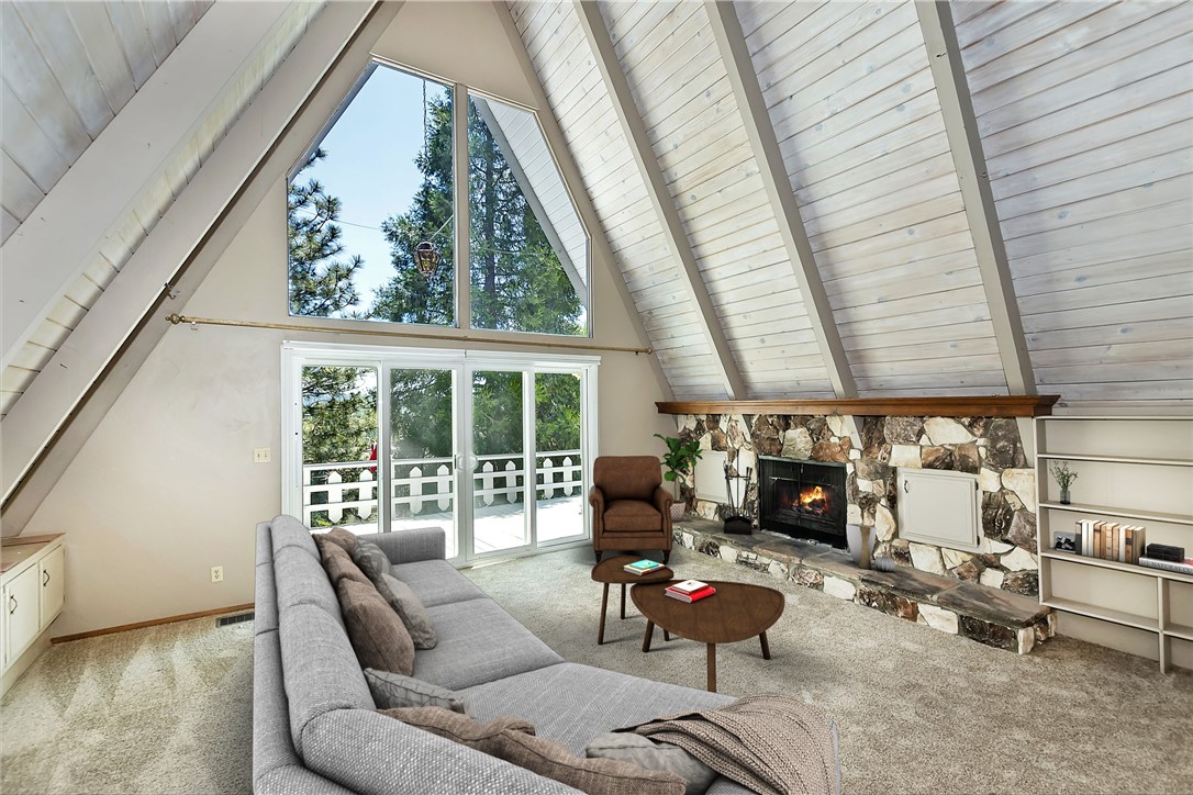 Detail Gallery Image 6 of 58 For 27760 Alpen Dr, Lake Arrowhead,  CA 92352 - 4 Beds | 3/1 Baths