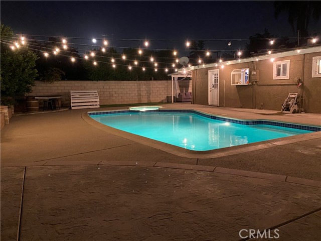 Detail Gallery Image 20 of 24 For 1529 W Anahurst Pl, Santa Ana,  CA 92704 - 4 Beds | 2 Baths
