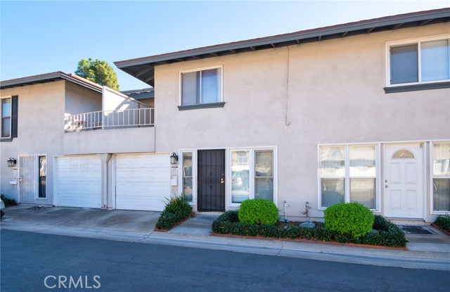 Detail Gallery Image 1 of 17 For 4017 Bryant Ct, Cypress,  CA 90630 - 2 Beds | 1/1 Baths