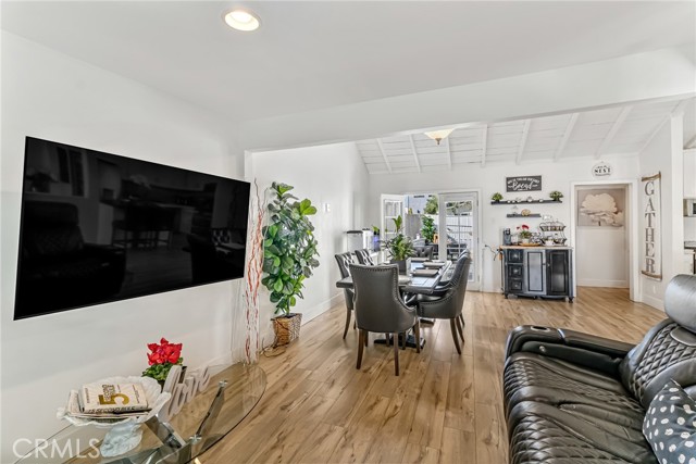 Detail Gallery Image 9 of 26 For 2884 Crescent-Way Thousand Oaks Way, Thousand Oaks,  CA 91362 - 2 Beds | 1 Baths