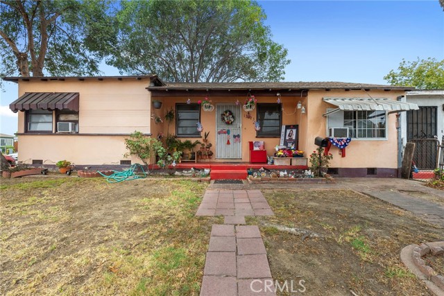 Detail Gallery Image 2 of 33 For 12323 Edgebrook Ave, Lynwood,  CA 90262 - 3 Beds | 1 Baths
