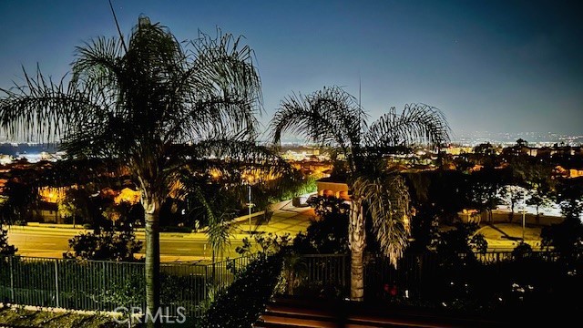 Detail Gallery Image 4 of 63 For 19900 Mariposa Creek Way Way, Porter Ranch,  CA 91326 - 3 Beds | 2/1 Baths
