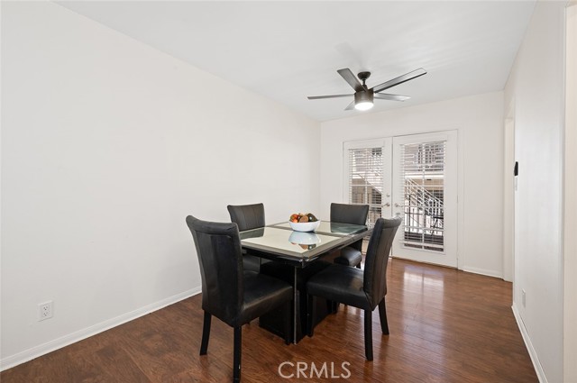 Detail Gallery Image 5 of 30 For 933 N Cedar St #6,  Inglewood,  CA 90302 - 2 Beds | 2 Baths