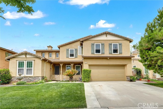 13576 Oxford Ct, Chino CA: https://media.crmls.org/medias/647ae049-f867-4a67-bc62-351e49171a7d.jpg