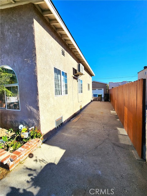 Image 3 for 664 Clela Ave, Los Angeles, CA 90022
