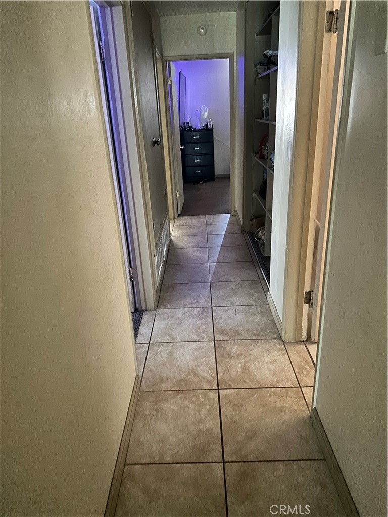 https://media.crmls.org/medias/647bdfa6-73d0-4914-b00d-52db0bdd2bc5.jpg?preset=X-Large