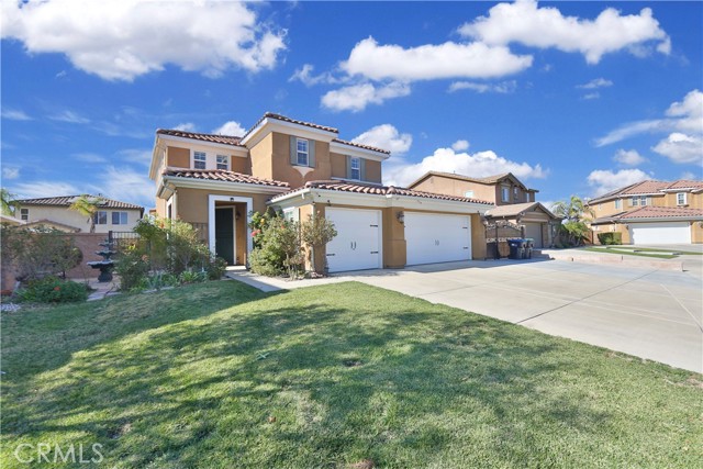 Detail Gallery Image 1 of 36 For 7603 Bristol Bay Cir, Corona,  CA 92880 - 3 Beds | 2/1 Baths