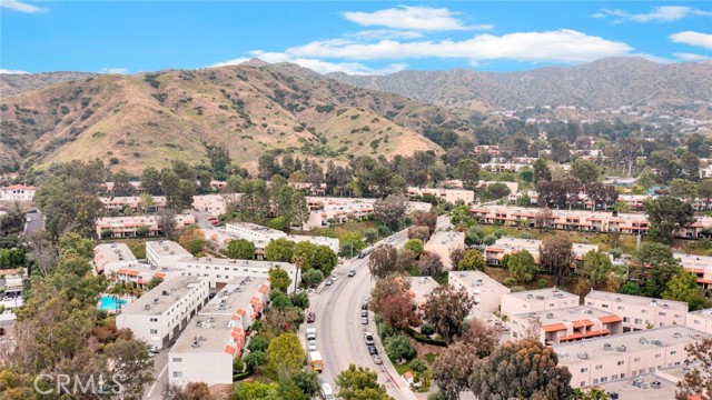 Detail Gallery Image 28 of 41 For 9778 via Zibello, Burbank,  CA 91504 - 2 Beds | 2/1 Baths