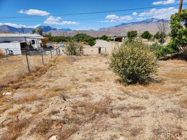 8509 Starbrite Dr, Lake Isabella CA: https://media.crmls.org/medias/647cdd2e-334a-45e2-bad7-579b6c4686a9.jpg