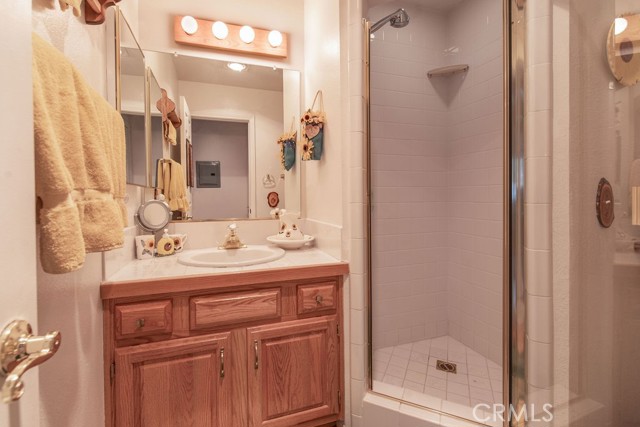 Detail Gallery Image 24 of 39 For 43091 Bear Creek Ct, Big Bear Lake,  CA 92315 - 3 Beds | 3 Baths