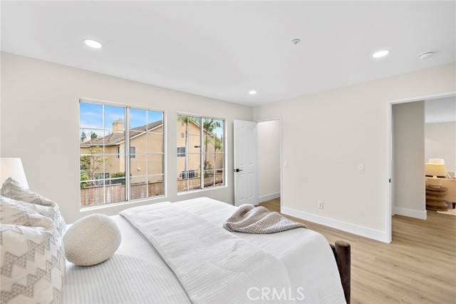 Detail Gallery Image 42 of 62 For 17 Rhode Island, Irvine,  CA 92606 - 5 Beds | 3 Baths