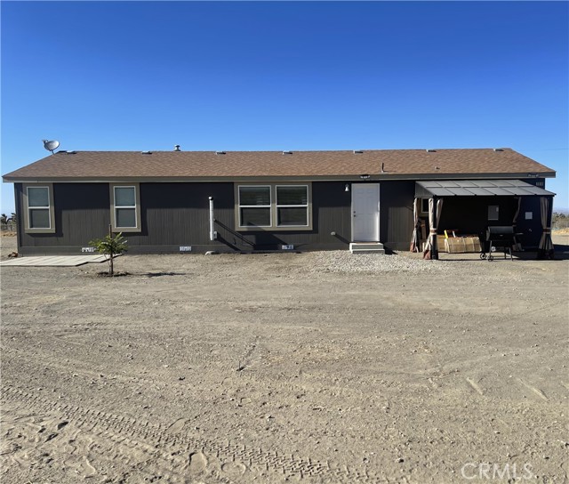 Detail Gallery Image 1 of 8 For 2876 Goss Rd, Pinon Hills,  CA 92372 - 4 Beds | 2 Baths