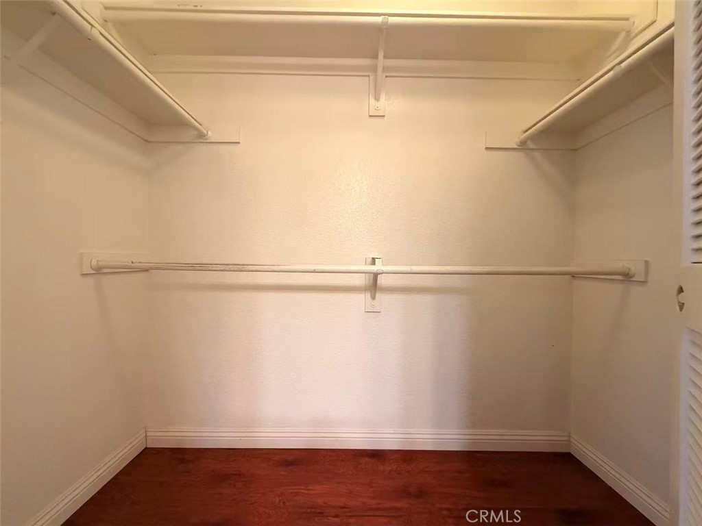 https://media.crmls.org/medias/647d86ec-4ba3-418c-a8af-d0065d8e9443.jpg?preset=X-Large