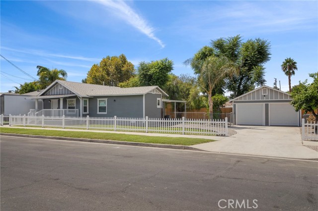 Detail Gallery Image 1 of 33 For 317 S Franklin St, Hemet,  CA 92543 - 3 Beds | 2 Baths