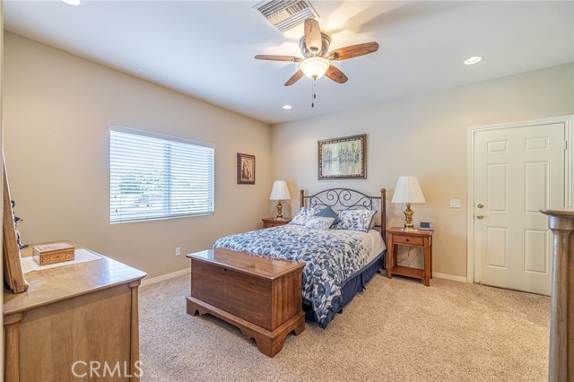 Image 46 of 72 For 2534 Desert Rose Drive