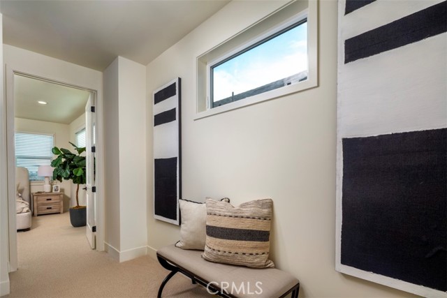 Detail Gallery Image 9 of 23 For 18021 Roch Ct, Fountain Valley,  CA 92708 - 4 Beds | 3/1 Baths