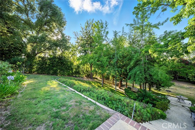 2538 Cameron Avenue, Covina CA: https://media.crmls.org/medias/647eb9ae-eea3-48ee-9e4b-68e32d85a32c.jpg