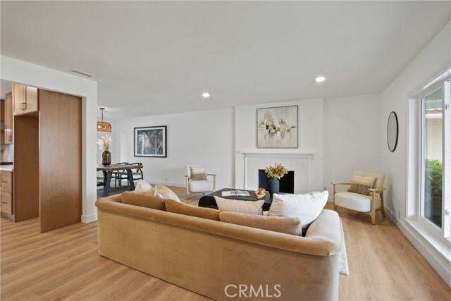 24711 Acropolis Drive, Mission Viejo CA: https://media.crmls.org/medias/647f39d0-7e03-40a8-9326-3b6a8e9116f5.jpg