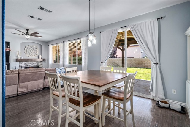 Detail Gallery Image 12 of 44 For 40271 Crestridge, Palmdale,  CA 93551 - 5 Beds | 3 Baths