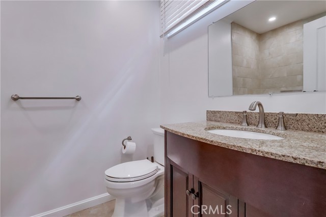 Detail Gallery Image 25 of 30 For 12640 Albers St, Valley Village,  CA 91607 - 6 Beds | 4 Baths
