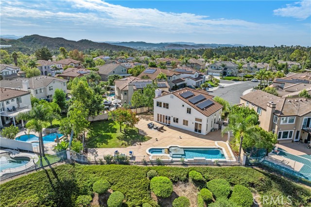 2 Via Bandada, Rancho Santa Margarita CA: https://media.crmls.org/medias/64800fb6-1633-445f-bcc5-576d2ce0d44d.jpg