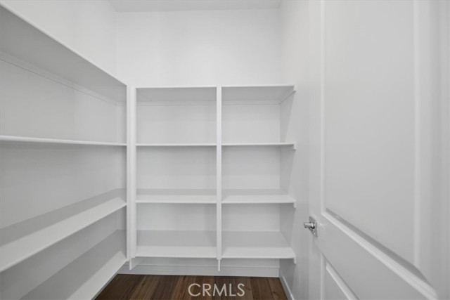 Detail Gallery Image 11 of 28 For 4805 Arroyo Run, Moorpark,  CA 93021 - 4 Beds | 3 Baths