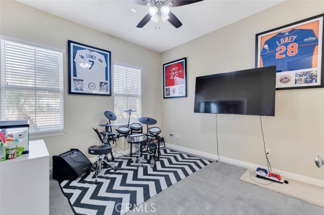 Detail Gallery Image 29 of 50 For 12826 via Donatello, Porter Ranch,  CA 91326 - 4 Beds | 4/1 Baths