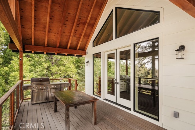 Detail Gallery Image 7 of 15 For 26910 Everest Rd, Lake Arrowhead,  CA 92352 - 6 Beds | 6 Baths