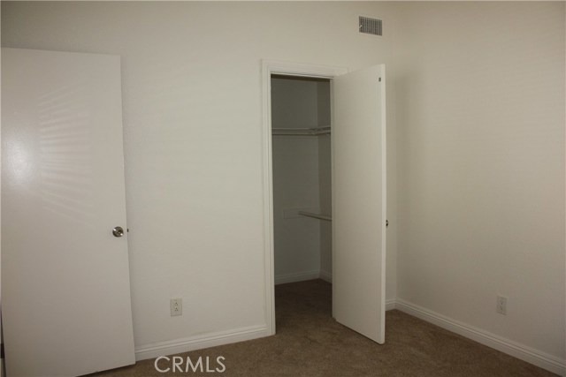 Detail Gallery Image 17 of 22 For 17041 a Ln #B,  Huntington Beach,  CA 92647 - 2 Beds | 2 Baths