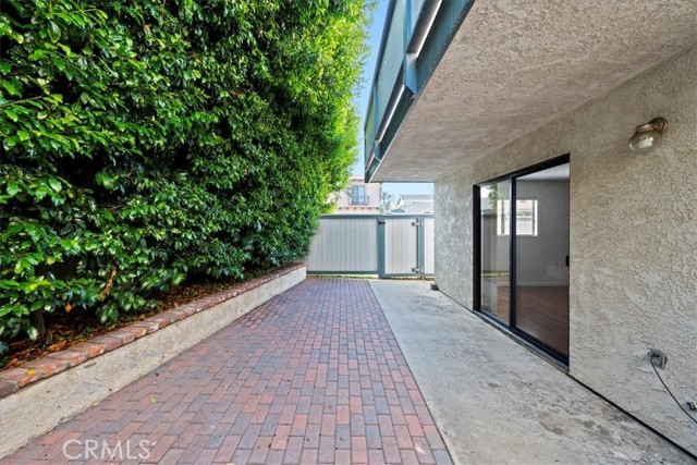 Detail Gallery Image 26 of 36 For 1101 21st Street, Hermosa Beach,  CA 90254 - 3 Beds | 2/1 Baths