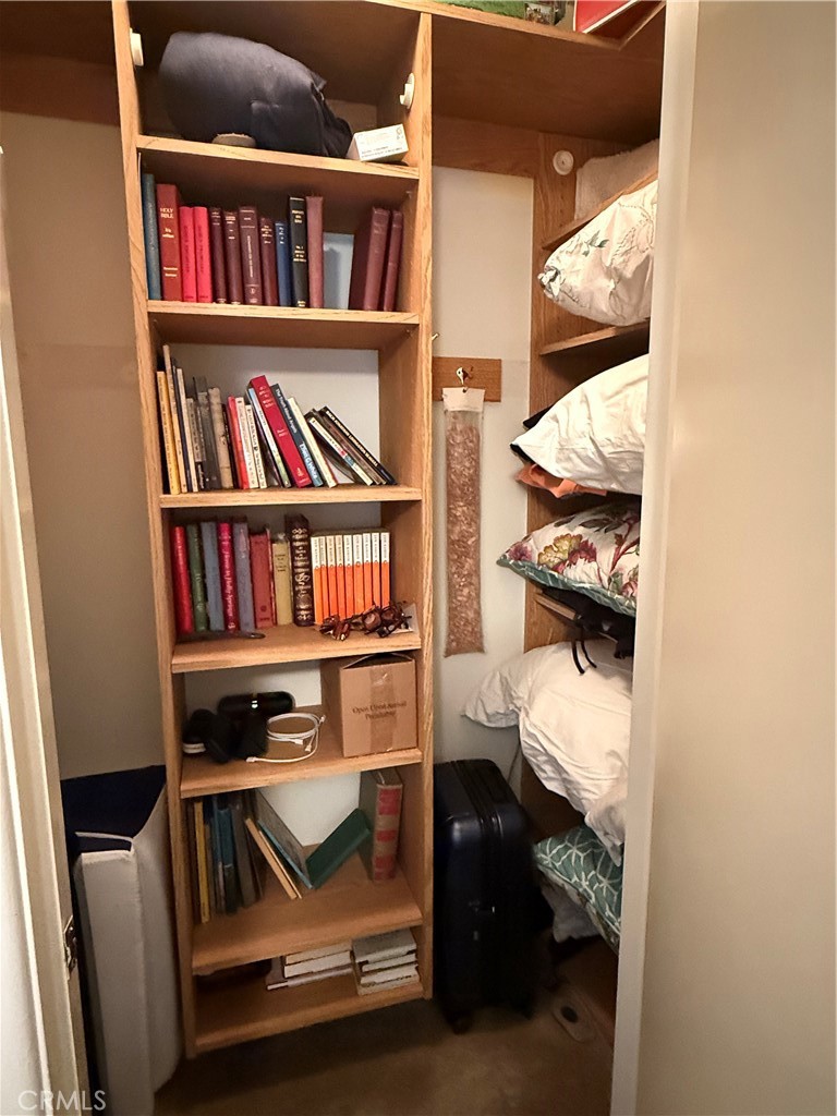 https://media.crmls.org/medias/64826148-bb6c-4b1e-8fb5-3cef07bedb9a.jpg?preset=X-Large