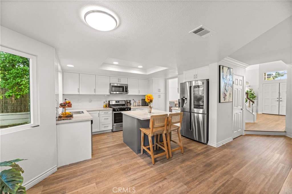 64832669 6b2a 4467 B8ad 197a897572ca