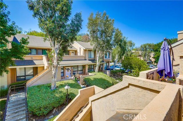 Detail Gallery Image 4 of 47 For 155 N Singingwood St #34,  Orange,  CA 92869 - 2 Beds | 2 Baths