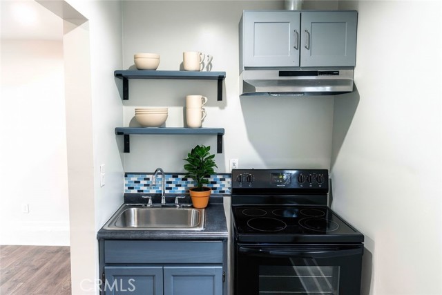 2119 W 95th Street, Los Angeles, California 90047, 1 Bedroom Bedrooms, ,1 BathroomBathrooms,Residential Lease,For Rent,2119 W 95th Street,CRPW25056199