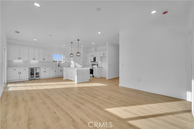 Detail Gallery Image 29 of 39 For 9224 Holly Ave, California City,  CA 93505 - 4 Beds | 3 Baths