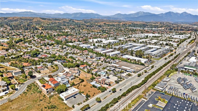 20135 Valley Blvd, Walnut CA: https://media.crmls.org/medias/6483e4f2-52fb-404b-bd13-ceecb019d8ac.jpg
