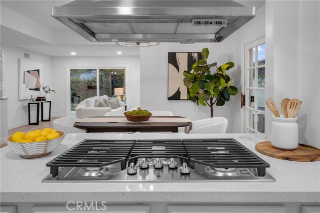 Detail Gallery Image 14 of 48 For 19261 Brae, Santa Ana,  CA 92705 - 4 Beds | 2 Baths