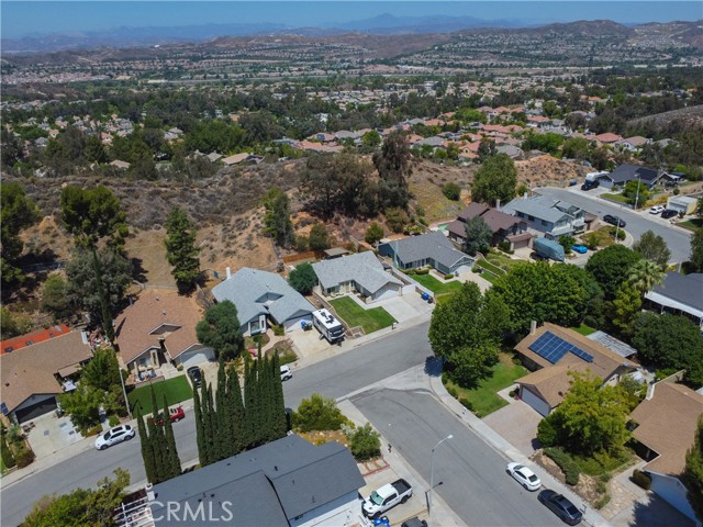 Image 4 of 39 For 27763 Sequoia Glen Drive