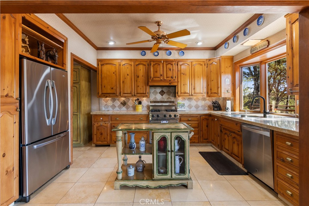 MLS #LC25268691 image #18